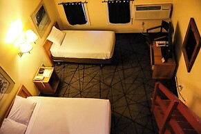 Snowy Owl Inn And Resort