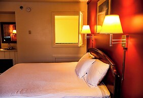 Snowy Owl Inn And Resort