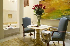 Casa Lecanda Boutique Hotel