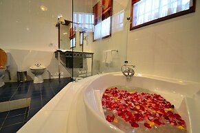 Muthu Sovereign Suites & Spa, Limuru Road, Nairobi