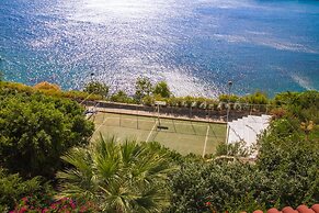 Peninsula Resort & Spa - All Inclusive