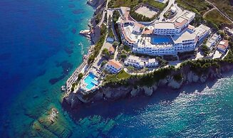 Peninsula Resort & Spa - All Inclusive
