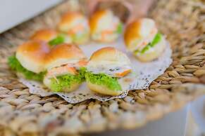 Peninsula Resort & Spa - All Inclusive