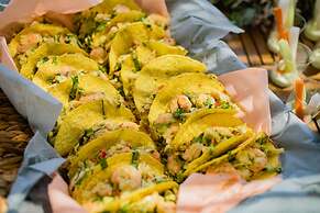 Peninsula Resort & Spa - All Inclusive