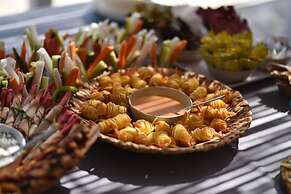 Peninsula Resort & Spa - All Inclusive