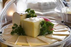 Paradise Saigon Boutique Hotel & Spa