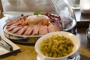 Paradise Saigon Boutique Hotel & Spa