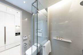 Grande Centre Point Hotel Terminal 21