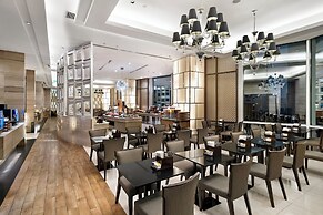 Grande Centre Point Hotel Terminal 21