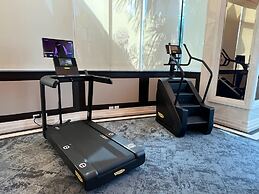 Grande Centre Point Hotel Terminal 21