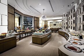 Grande Centre Point Hotel Terminal 21