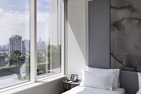 Grande Centre Point Hotel Terminal 21