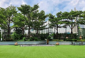 Grande Centre Point Hotel Terminal 21