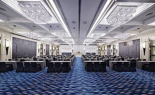 Grande Centre Point Hotel Terminal 21