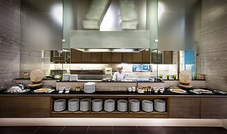 Grande Centre Point Hotel Terminal 21