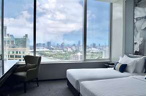 Grande Centre Point Hotel Terminal 21