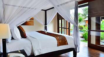 The Khayangan Dreams Villa Umalas