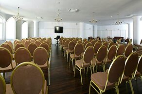 Arena Regia Hotel & Spa