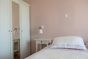 Simatos Apartments and Studios