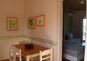 Simatos Apartments and Studios