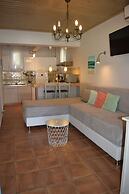 Simatos Apartments and Studios