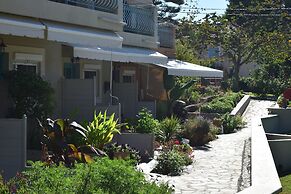 Simatos Apartments and Studios