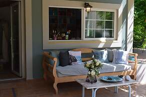 Simatos Apartments and Studios