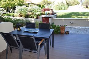 Simatos Apartments and Studios