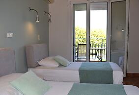 Simatos Apartments and Studios