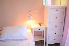 Simatos Apartments and Studios