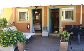 Simatos Apartments and Studios