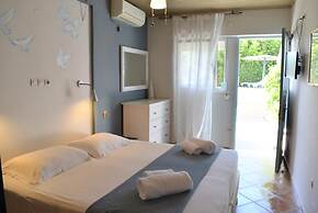 Simatos Apartments and Studios