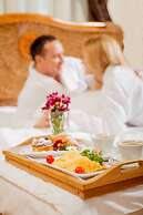 Vyshegrad Castle Hotel