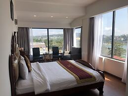 Thi Thao Gardenia Hotel