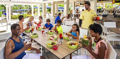 The Grove Resort & Water Park Orlando