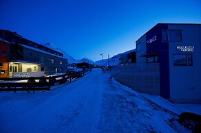 Svalbard Hotell - Polfareren
