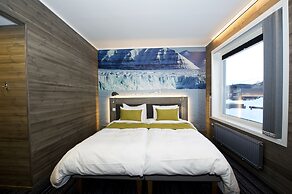 Svalbard Hotell - Polfareren
