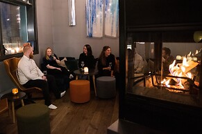 Svalbard Hotell - Polfareren