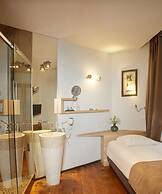 Saint Gery Boutique Hotel