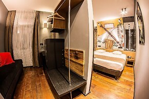 Saint Gery Boutique Hotel