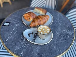 Saint Gery Boutique Hotel