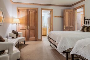 Creekside at Beaver Creek