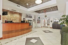 Hotel Warner