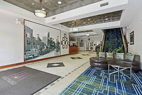 Hotel Warner