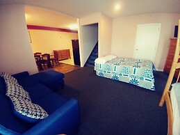 Regal Inn