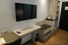 Circle Inn - Hotel & Suites