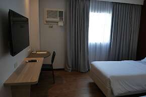 Circle Inn - Hotel & Suites