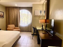 Circle Inn - Hotel & Suites