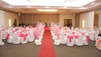 Circle Inn - Hotel & Suites