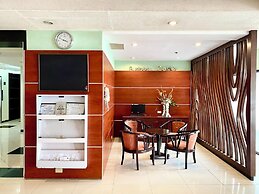 Circle Inn - Hotel & Suites